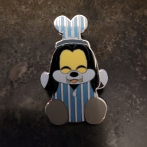 Disney | Wishables Goofy Pin